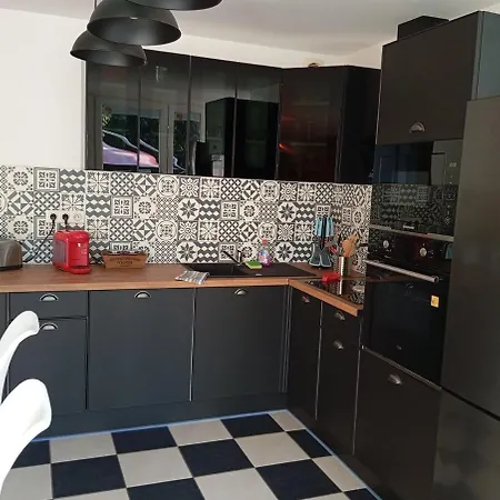 Magnifique En Rez De Jardin Apartmán *